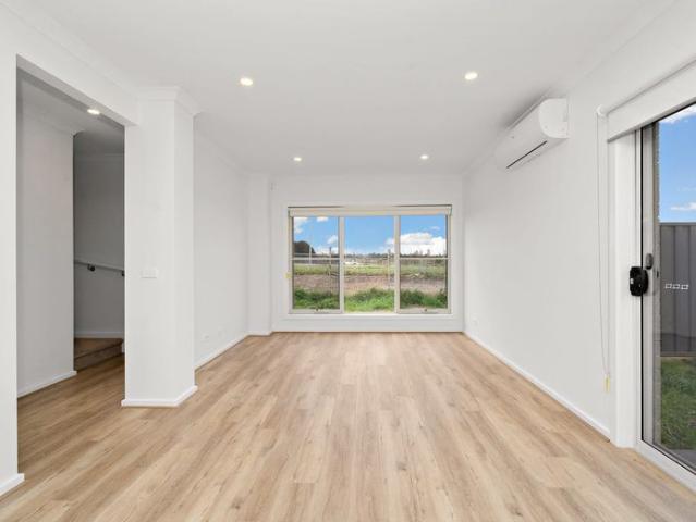 Townhouse for rent in Camerons Creek, Victoria