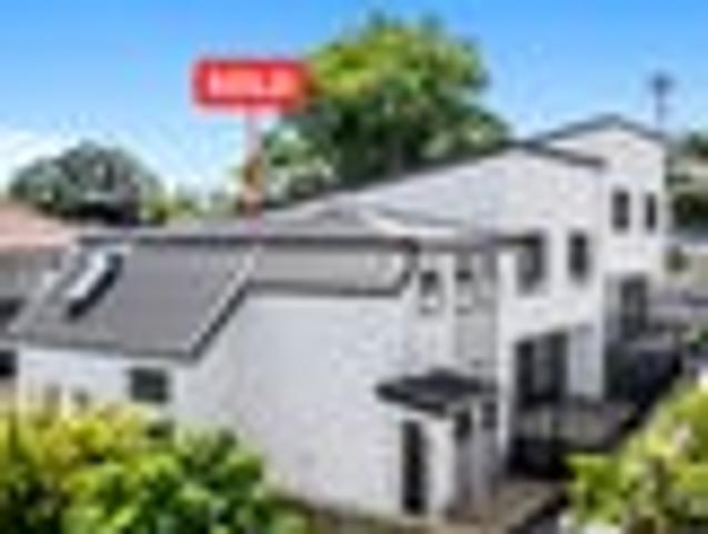 Townhouse for sale in Three Kings, Oroua County