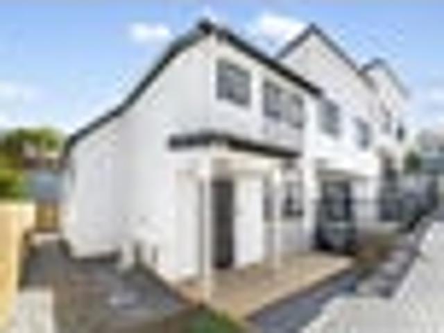 Townhouse for sale in Three Kings