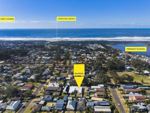 Villa for sale in Shoalhaven Heads, New South Wales