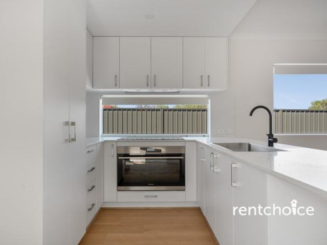 Townhouse for rent in Stirling, Western Australia