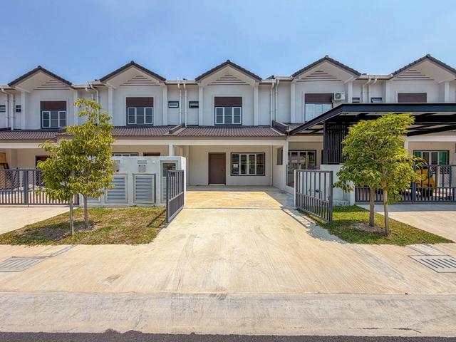 Terraced House for sale in Tanjong Sepat, Selangor