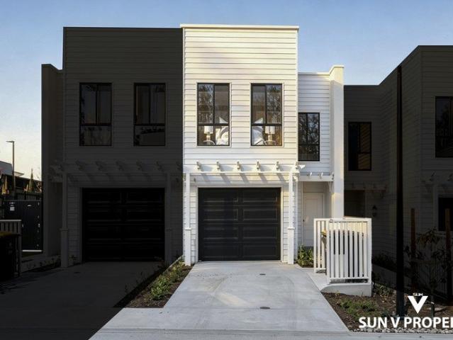 Townhouse for sale in Toombul, Queensland