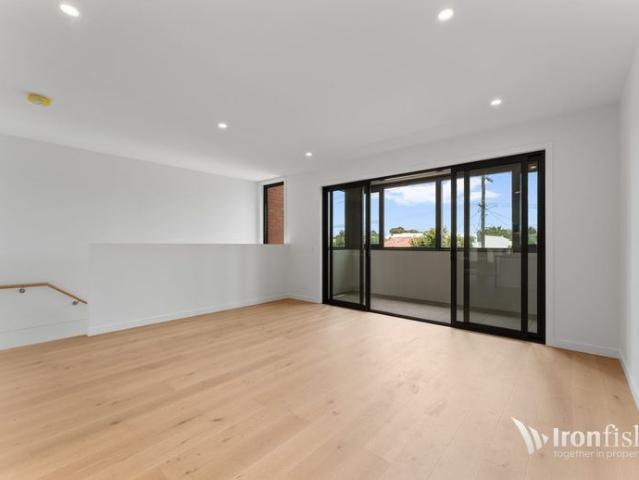 Townhouse for rent in Camerons Creek, Victoria
