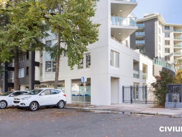 Showroom for rent in Braddon