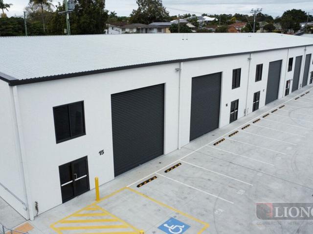 Warehouse for rent in Toombul, Queensland