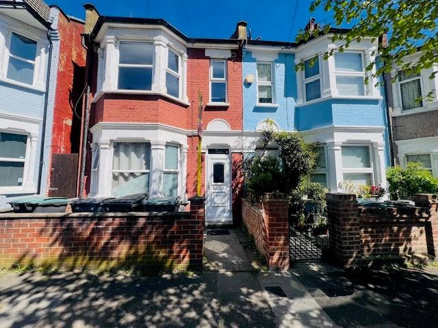 Apartment for rent in Scotch Estate, Hornsey