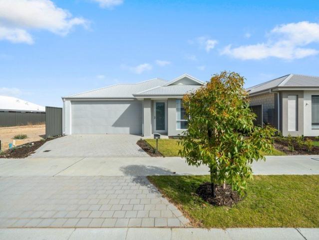 House for sale in Parklands, Western Australia