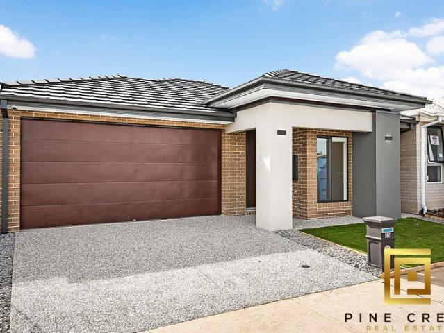 Cottage for sale in Aldo, Melbourne