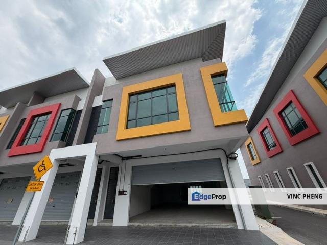 Shop for rent in Malaka