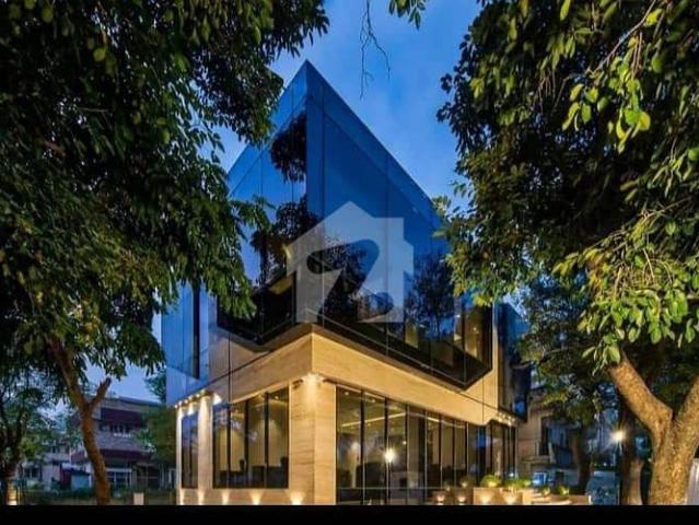 Building for sale in اسلام آباد, زون 1