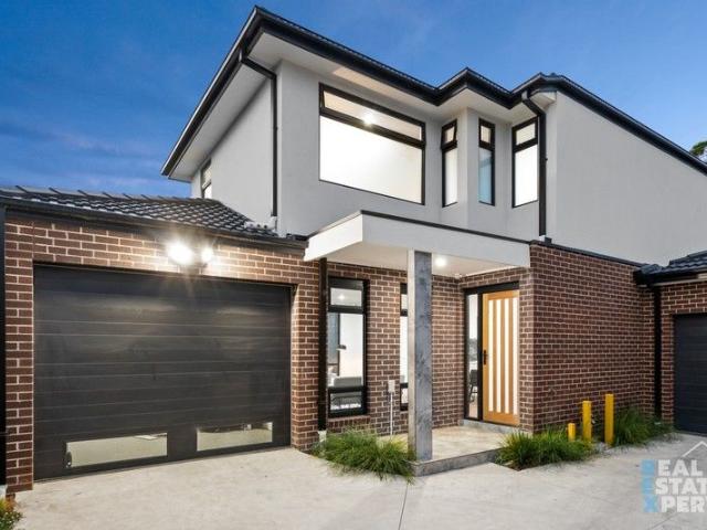 Townhouse for sale in Camerons Creek, Victoria