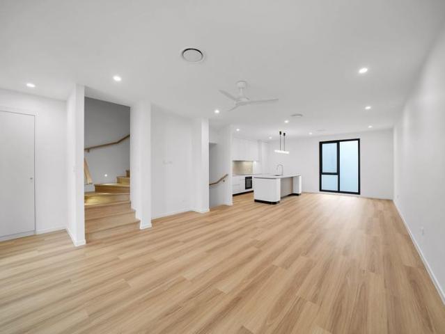Townhouse for rent in Fernbrook, Queensland