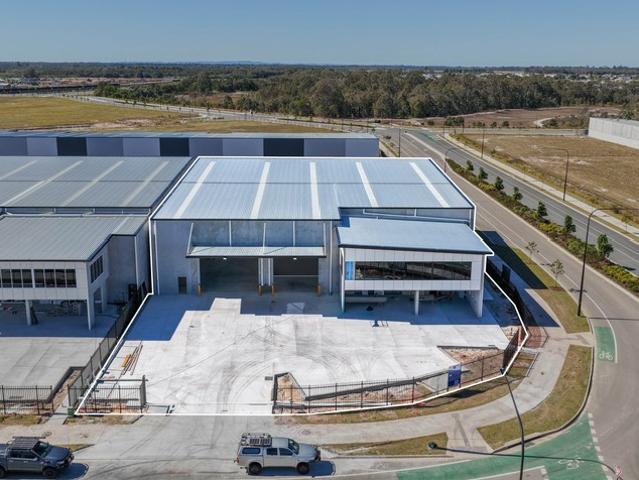 Warehouse for rent in Toombul, Queensland