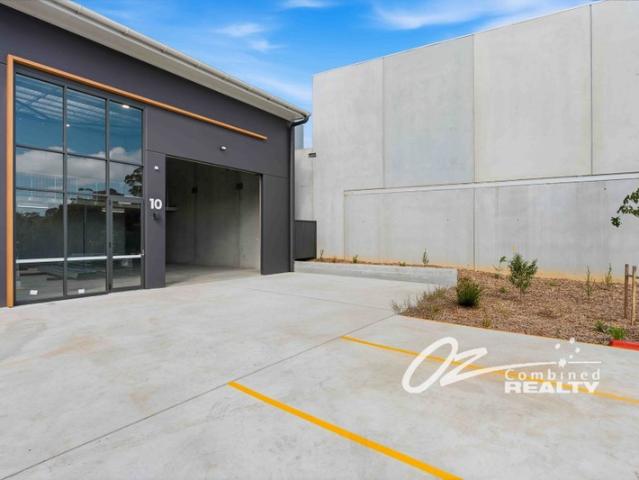 Warehouse for rent in Huskisson, New South Wales