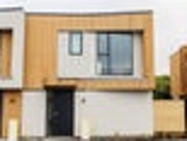 Townhouse for sale in Paraparaumu, Wellington