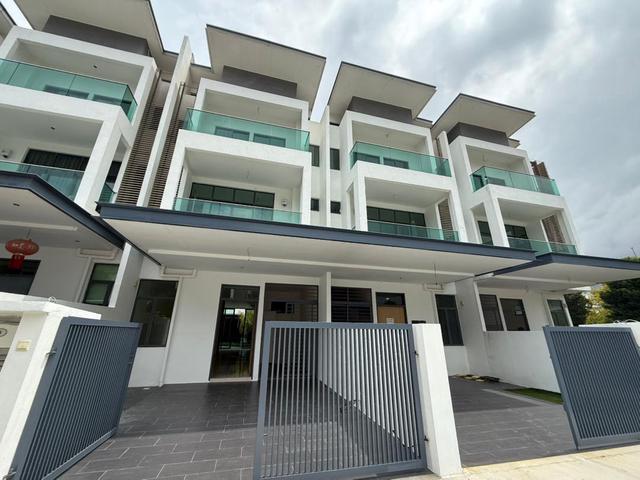 Terraced House for sale in Puchong, Majlis Bandaraya Subang Jaya