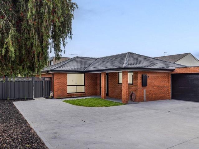 House for rent in Melton South, Melbourne