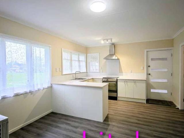 House for rent in Awhitu, Oroua County