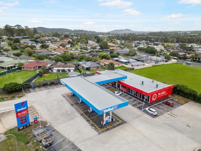 Retail for rent in Toombul, Queensland