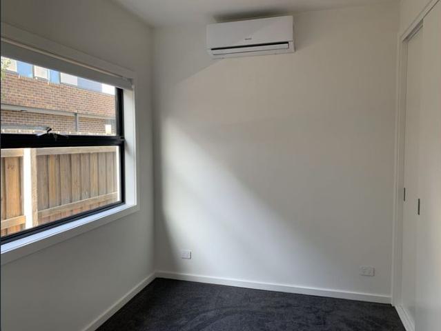 Townhouse for rent in Camerons Creek, Victoria