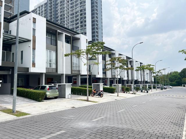 Townhouse for sale in Kajang, Langat