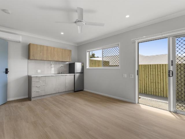 Granny Flat for rent in Aspley, City of Brisbane