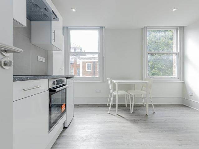 Studio for rent in West Hackney, Greater London
