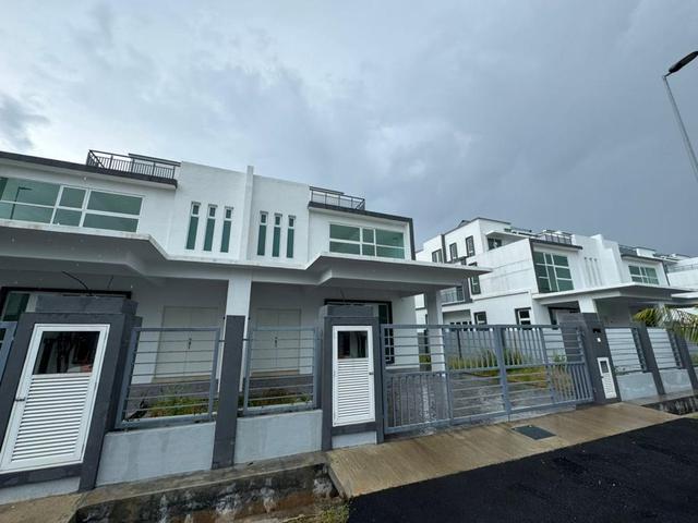 Residential House for sale in Malaka