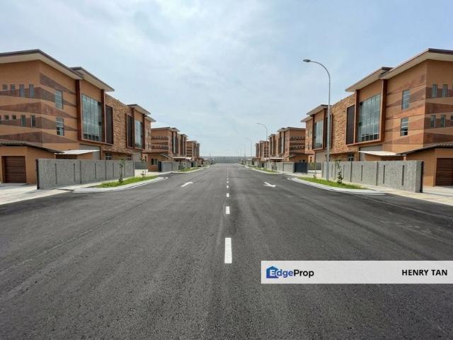Warehouse for sale in Petaling, Alam Impian