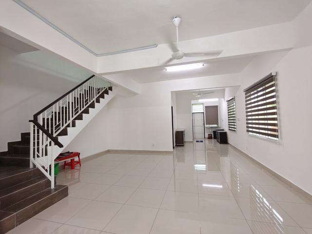 Terraced House for rent in Wellesley, Penang