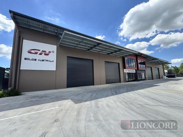 Warehouse for rent in Toombul, Queensland