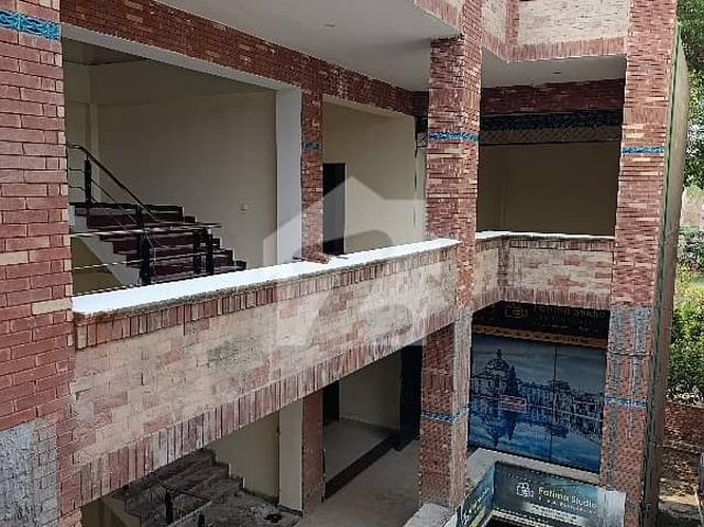 Commercial for rent in Lahore Cantt, Islamabad Capital Territory