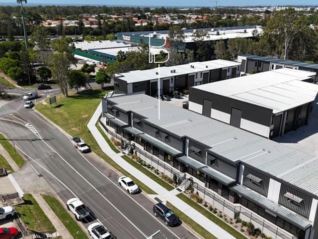 Warehouse for rent in Toombul, Queensland