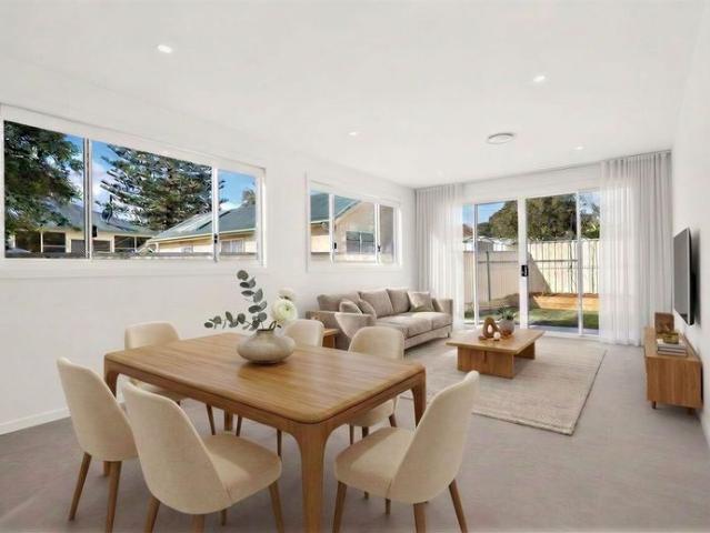 House for rent in Wollongong West, New South Wales