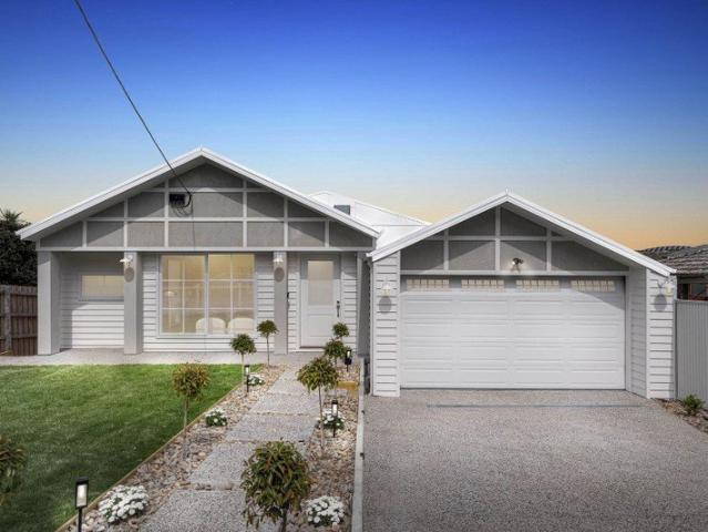 House for sale in Oak Park, Melbourne