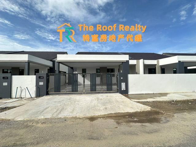 Residential House for sale in Long Miri