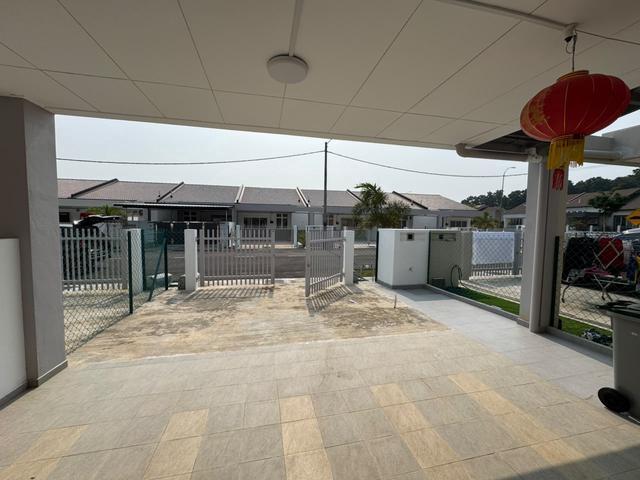Terraced House for rent in Malaka