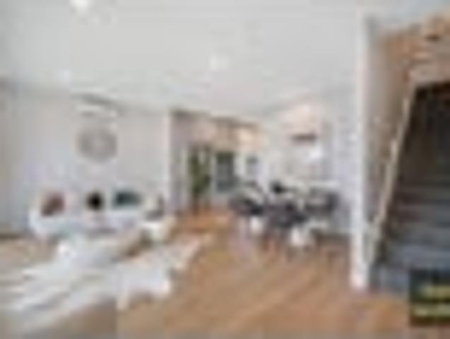 House for sale in Awhitu
