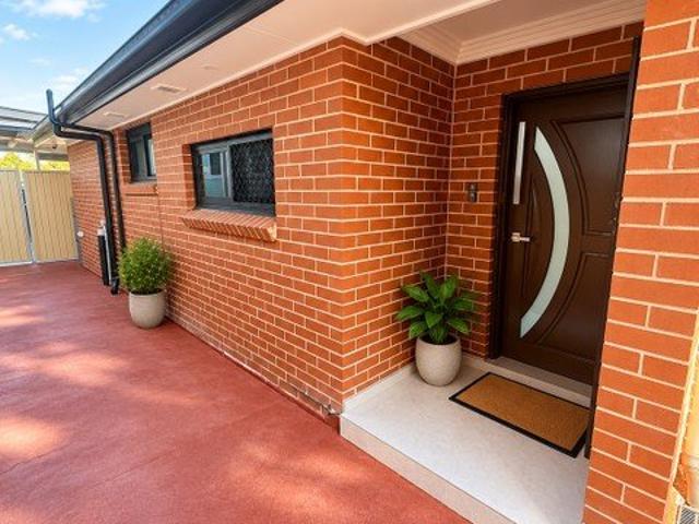 House for rent in Lurnea, Sydney