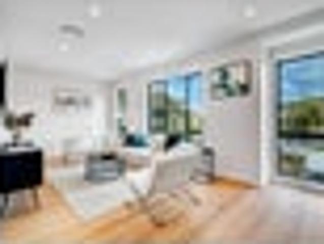 Townhouse for sale in Green Bay, Whau