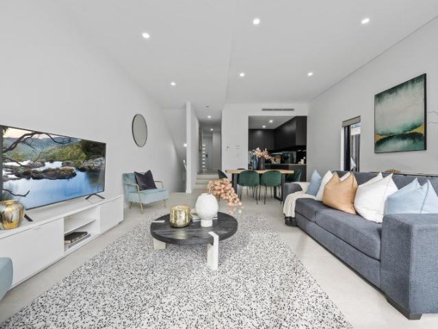 Townhouse for rent in Sydney, New South Wales