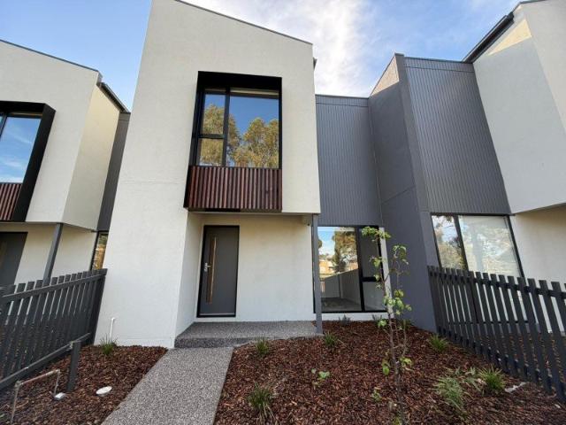 Townhouse for rent in Camerons Creek, Victoria