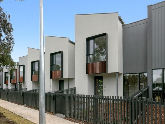 Townhouse for rent in Camerons Creek, Victoria