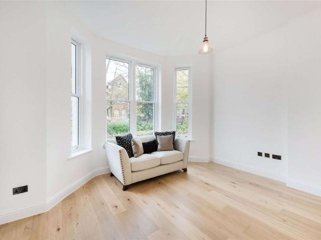 Apartment for rent in London Borough of Hounslow, Greater London