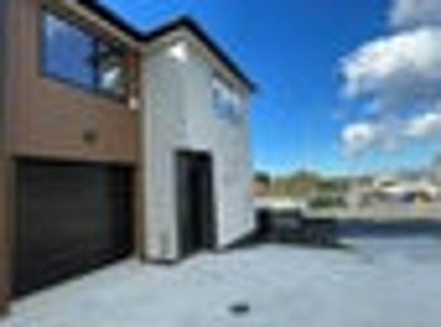 Townhouse for sale in Howick