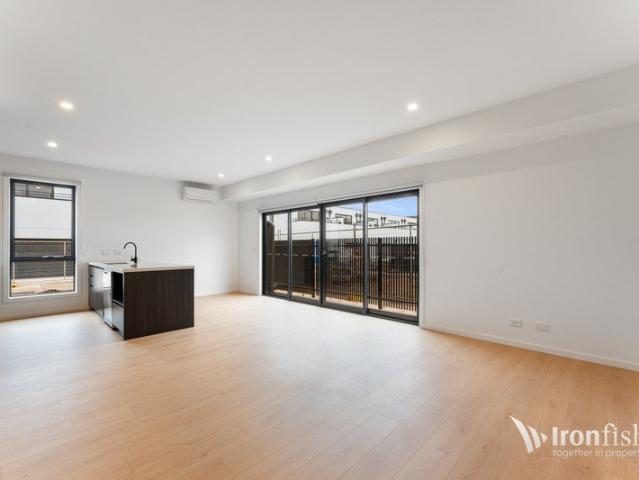 Townhouse for rent in Camerons Creek, Victoria