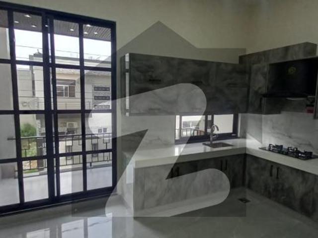 House for sale in تحصیل فیصل آباد شہر, فیصل آباد ڈویژن