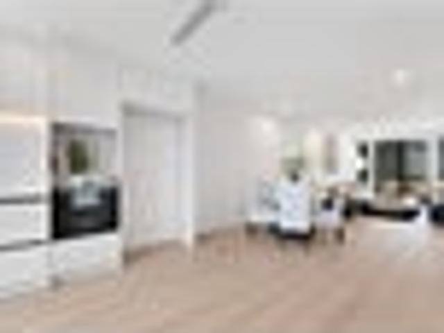 House for sale in Henderson-Massey, Rapanui