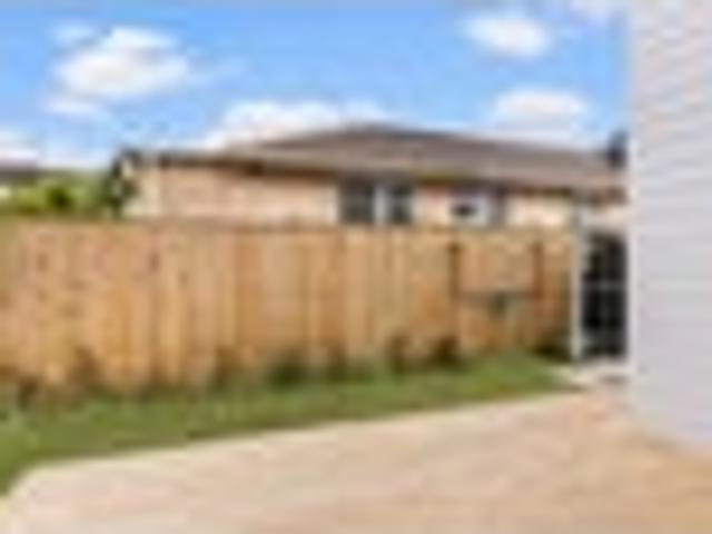 Townhouse for sale in East Tamaki